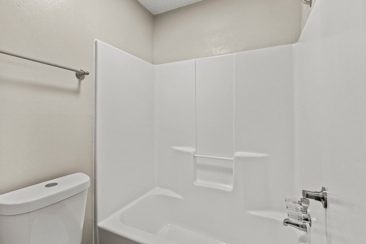 1705 Dynasty Dr - Photo 7 of 14