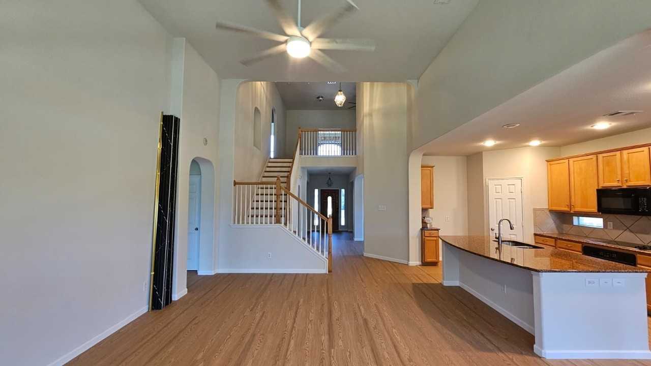 5236 Hilcroft Rd - Photo 6 of 24