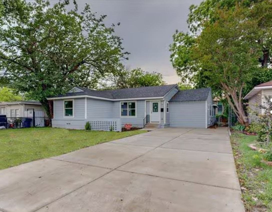11549 Desdemona Dr - Photo 2 of 15