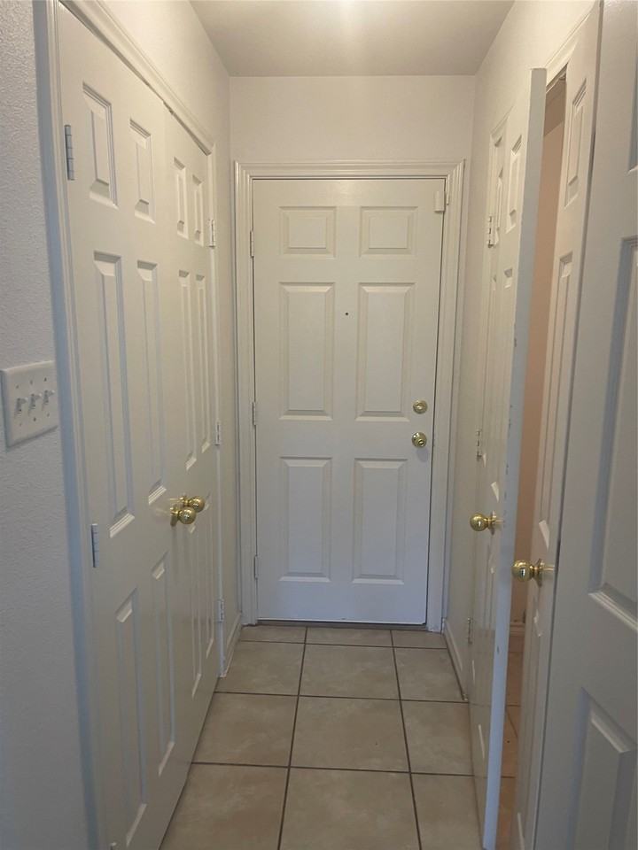 4602 Alamosa St - Photo 7 of 25