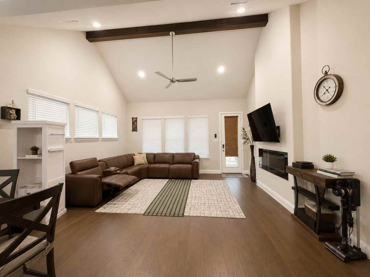 2231 English Ivy Rd - Photo 6 of 19
