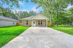featured image of 6147 Shawnee Dr