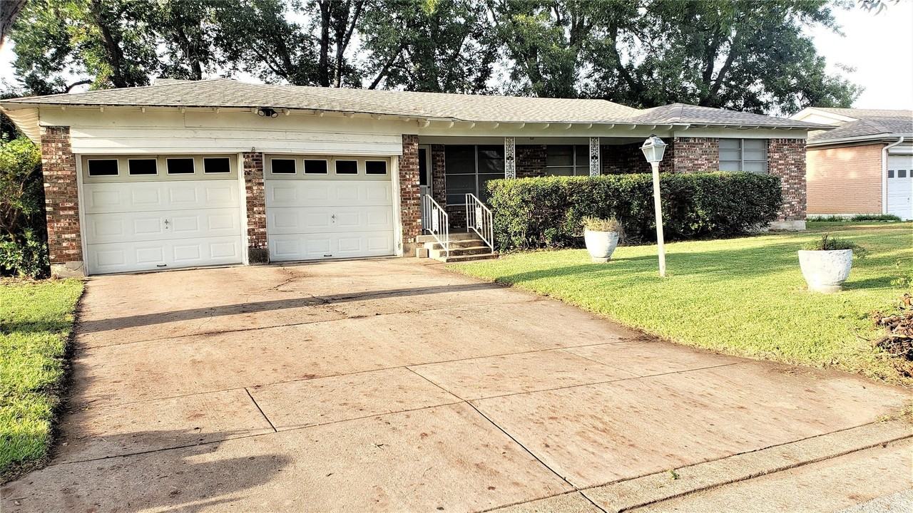 5305 Ammons St - Photo 2 of 12