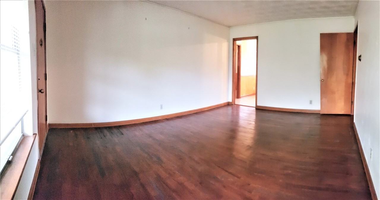 5305 Ammons St - Photo 3 of 12