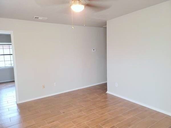114 Opal St - Photo 3 of 16