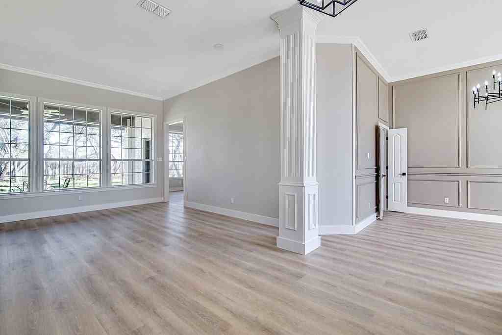 125 Devon Ct - Photo 4 of 27