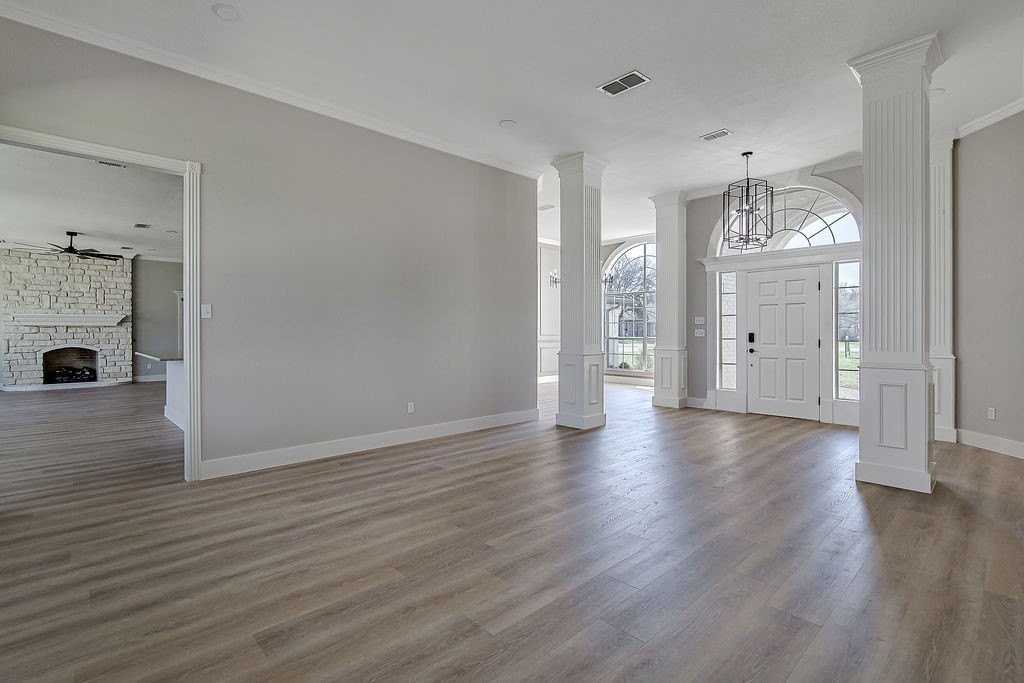 125 Devon Ct - Photo 6 of 27