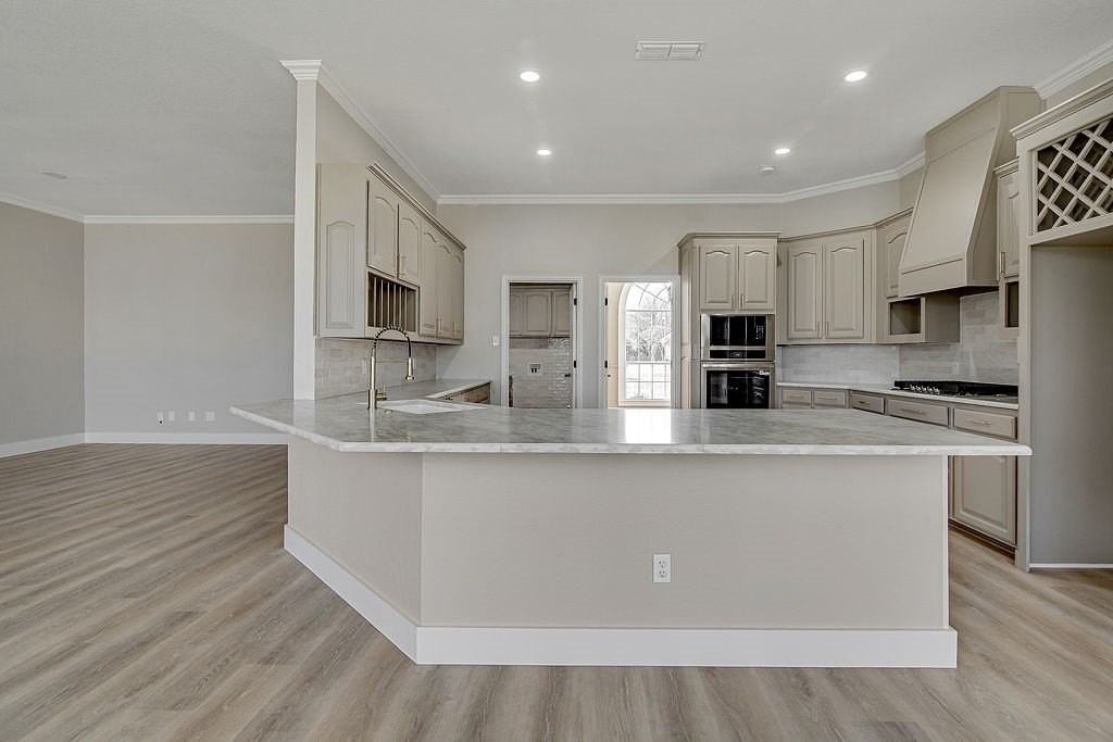 125 Devon Ct - Photo 7 of 27