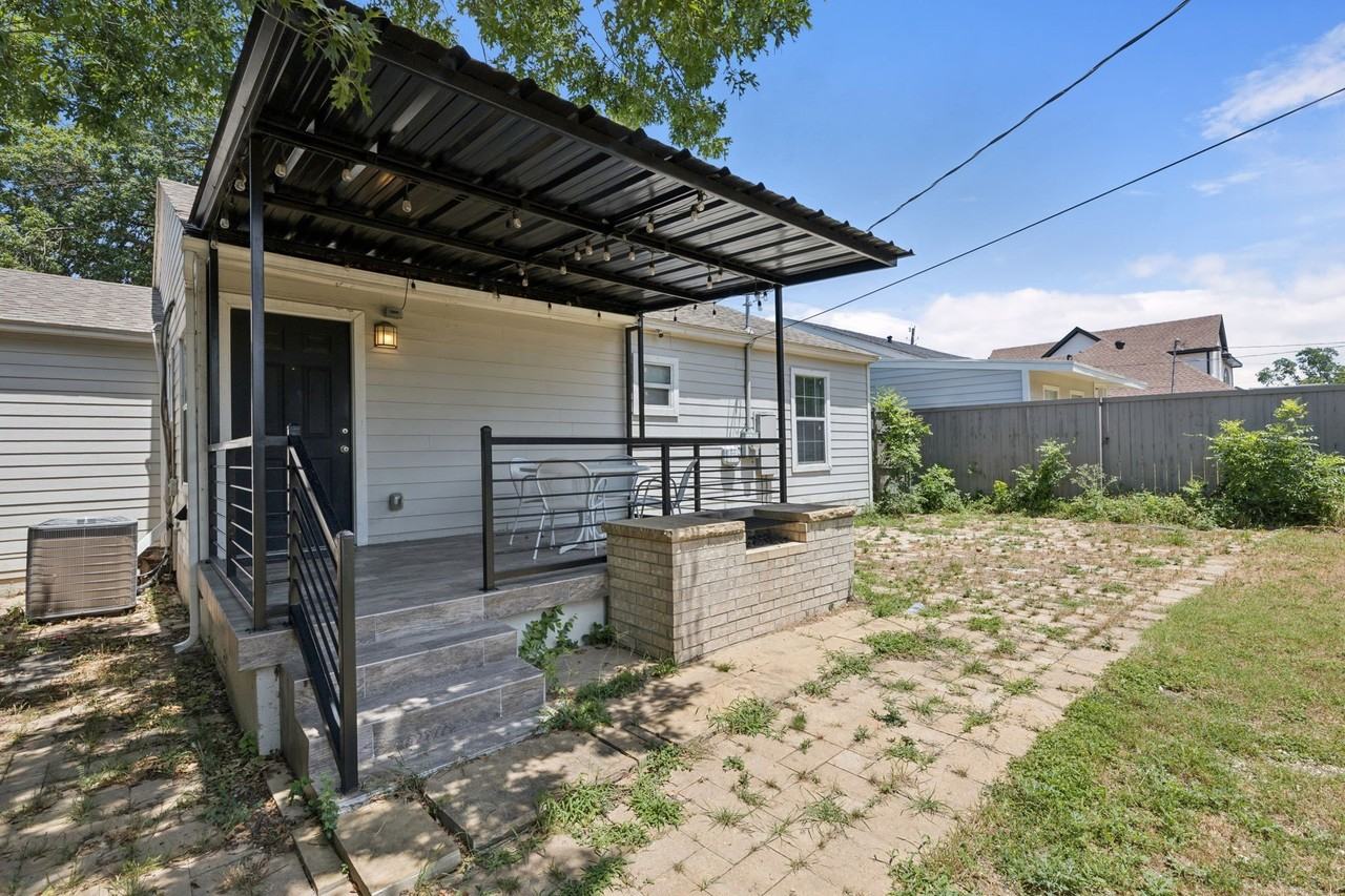3222 Inwood Rd - Photo 3 of 25