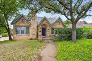 featured image of 2601 S University Dr