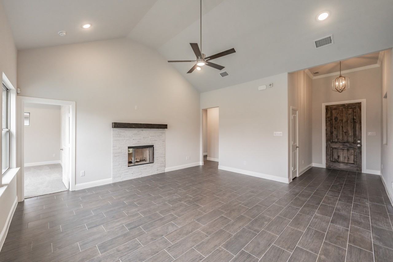 224 Gardenia Dr - Photo 5 of 40