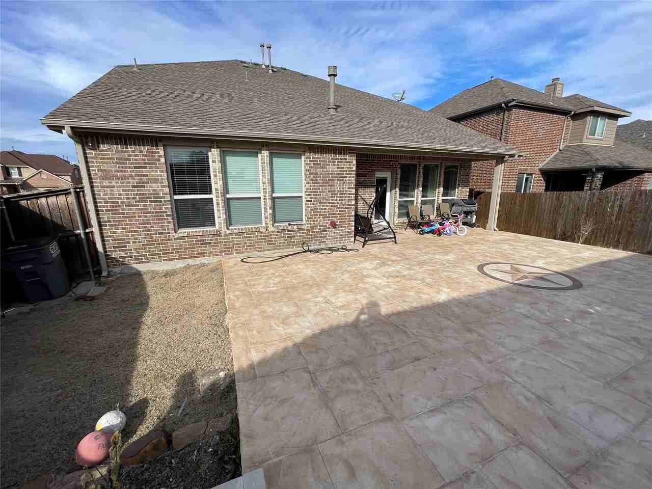 2680 Costa Mesa Dr - Photo 3 of 37