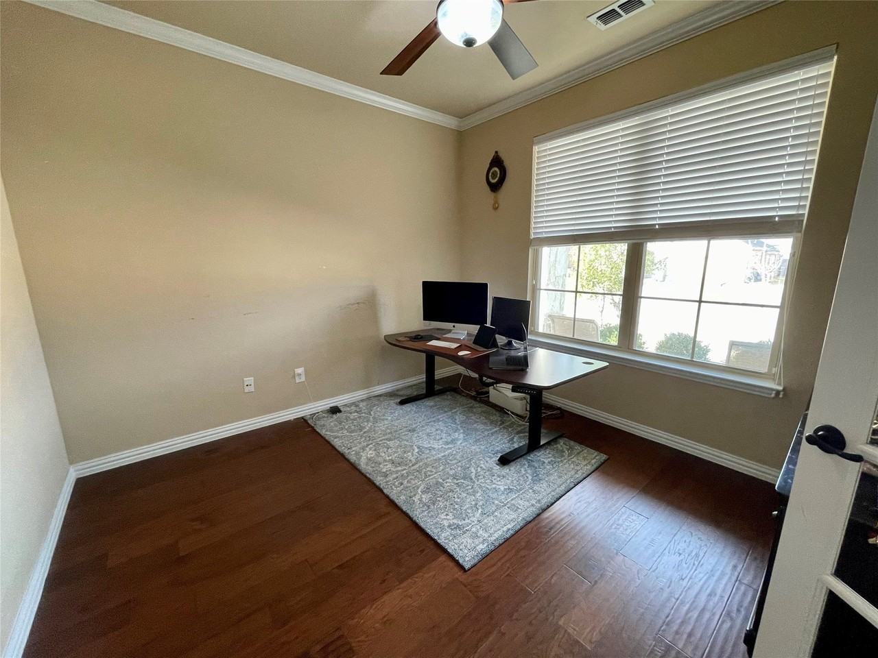 2680 Costa Mesa Dr - Photo 5 of 37
