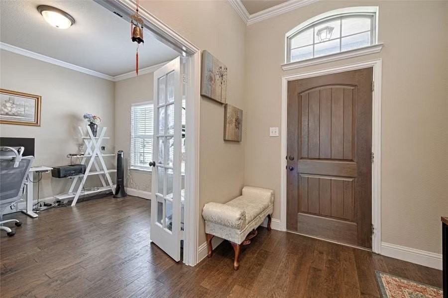640 Teakwood Dr - Photo 3 of 27