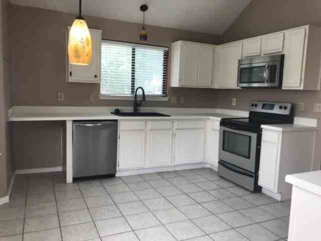 702 Long Hill Ct - Photo 3 of 13