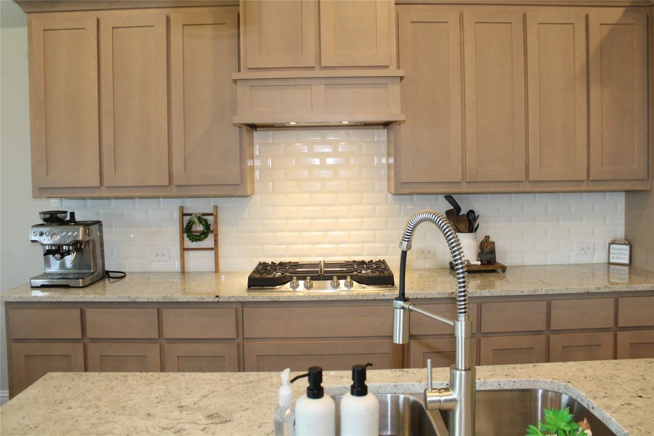 4405 Copper Point Dr - Photo 5 of 27