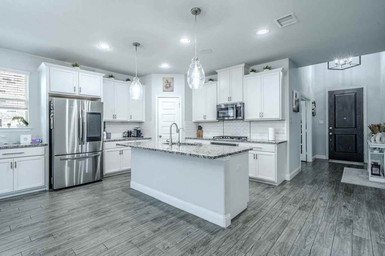 6132 Hightower St - Photo 5 of 25