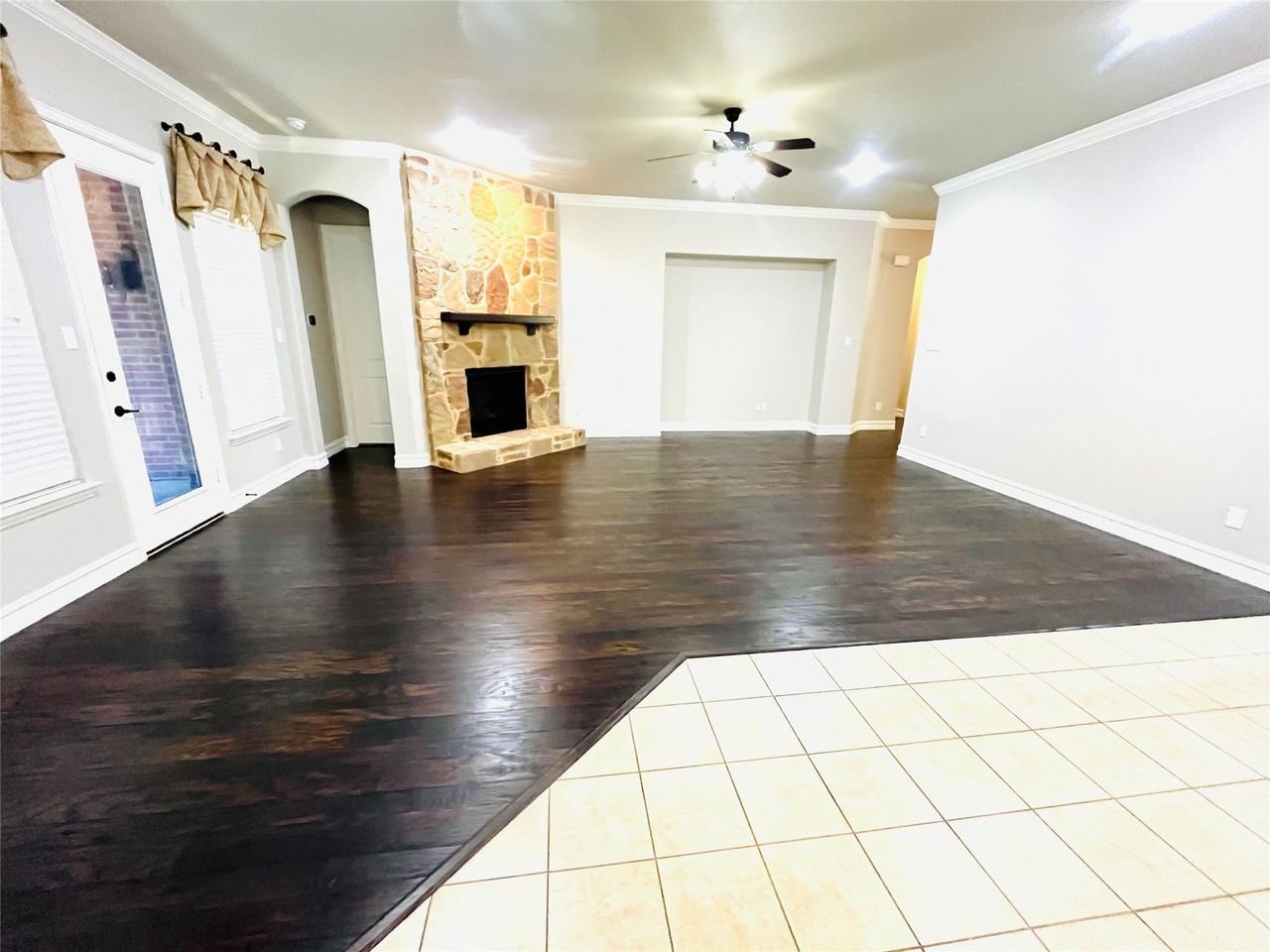 5601 Sunstar Ln - Photo 5 of 16