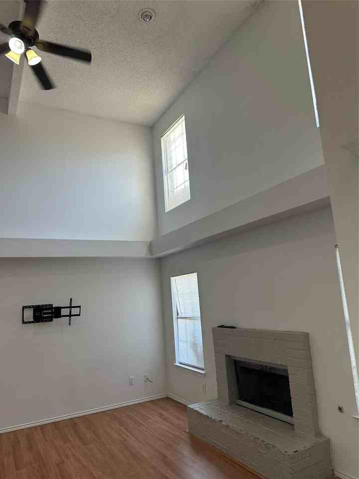 2071 Briarcliff Rd - Photo 3 of 12
