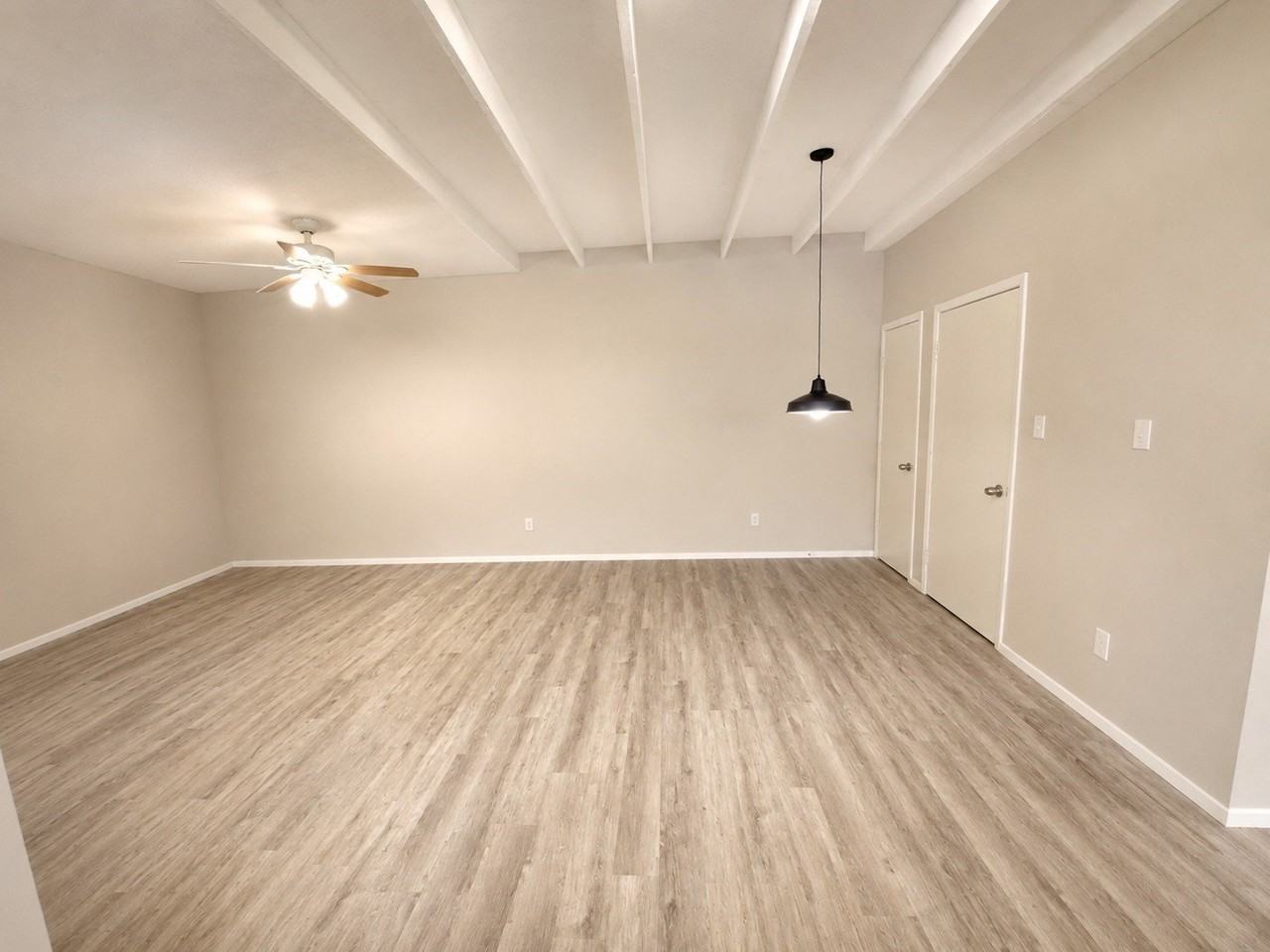 221 San Angelo Ave - Photo 2 of 11