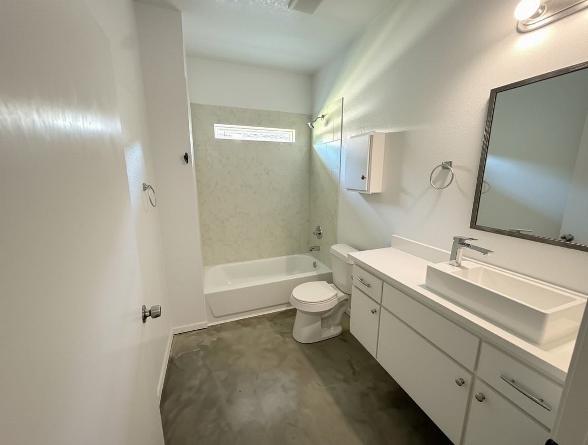 221 San Angelo Ave - Photo 5 of 11