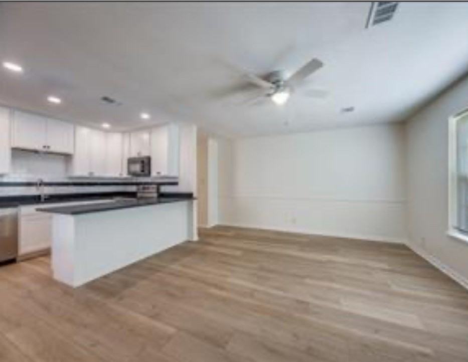 1721 W Walker St - Photo 5 of 12