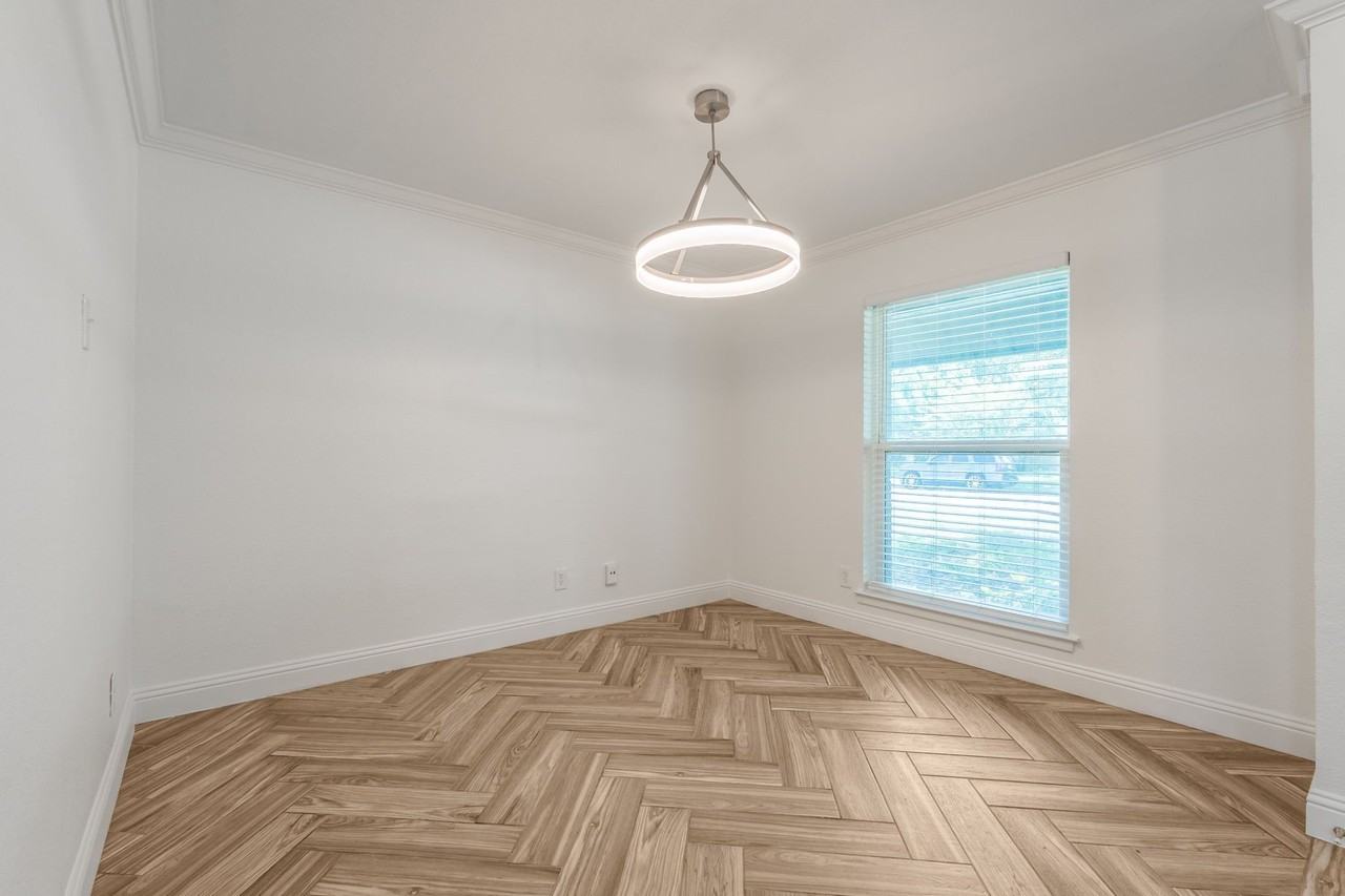 13147 Rosser Rd - Photo 7 of 25