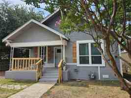 featured image of 2251 Harding St