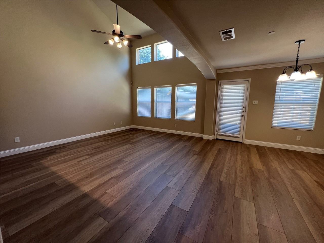 1166 Landon Ln - Photo 3 of 15