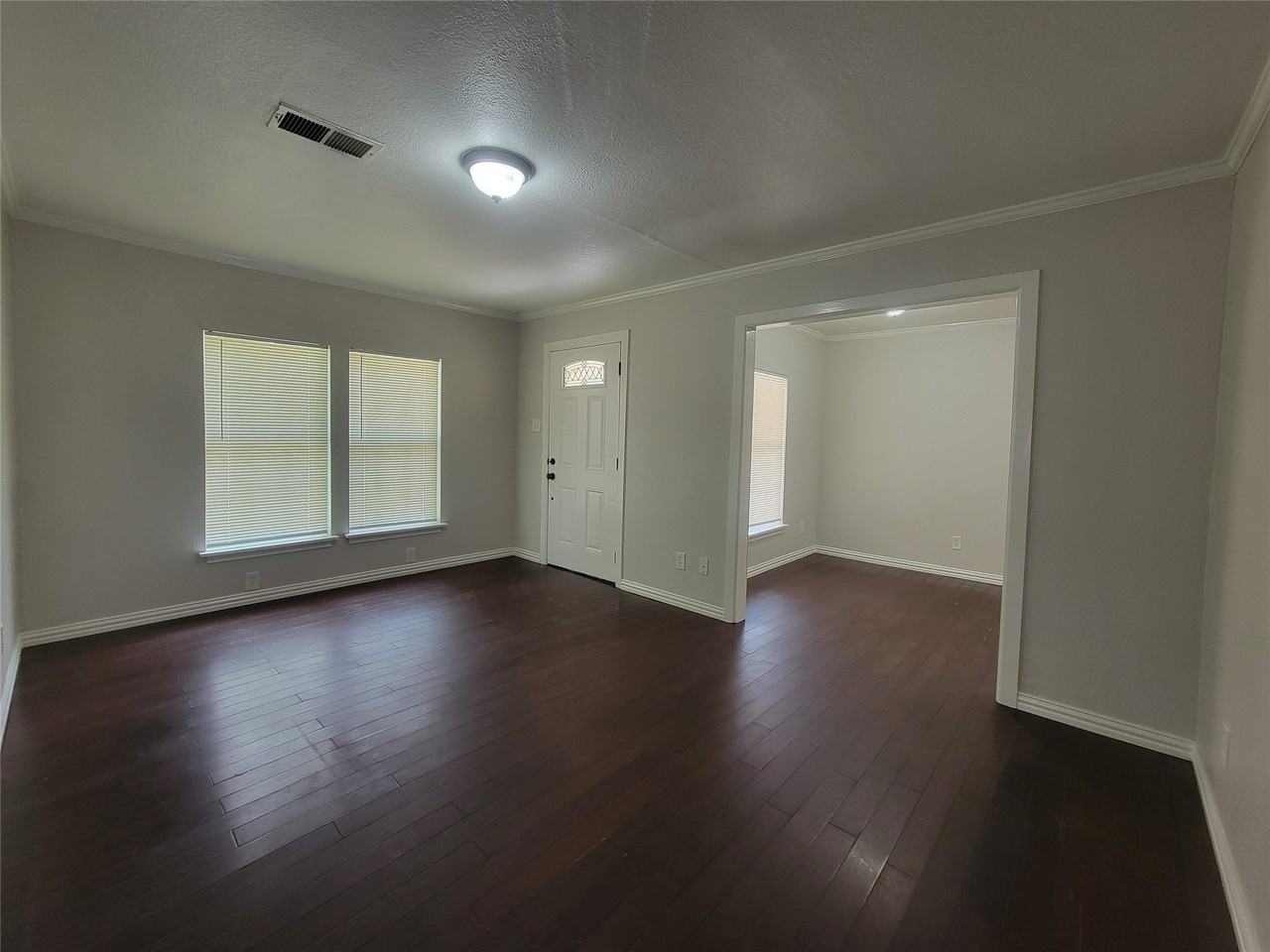 1225 Blalock Ave - Photo 5 of 24