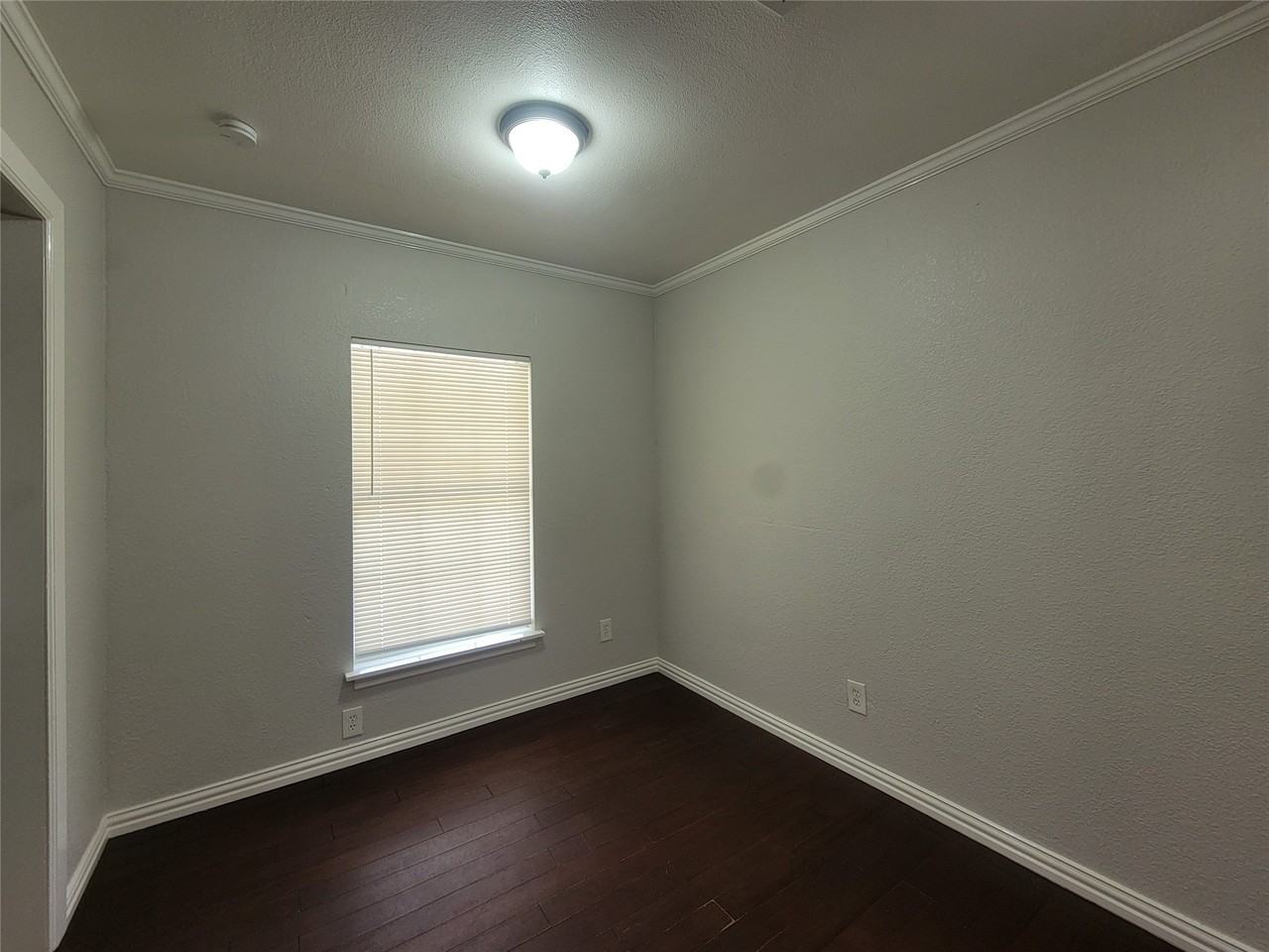 1225 Blalock Ave - Photo 7 of 24
