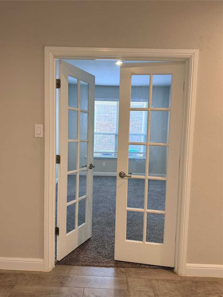 1132 Kirkham Way - Photo 3 of 31