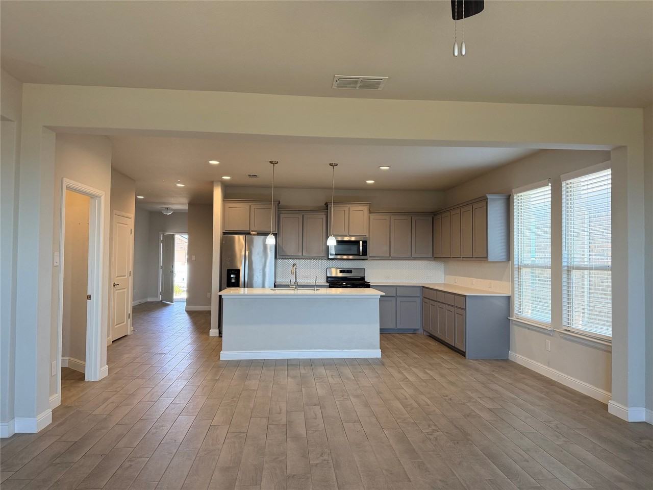 1132 Kirkham Way - Photo 4 of 31