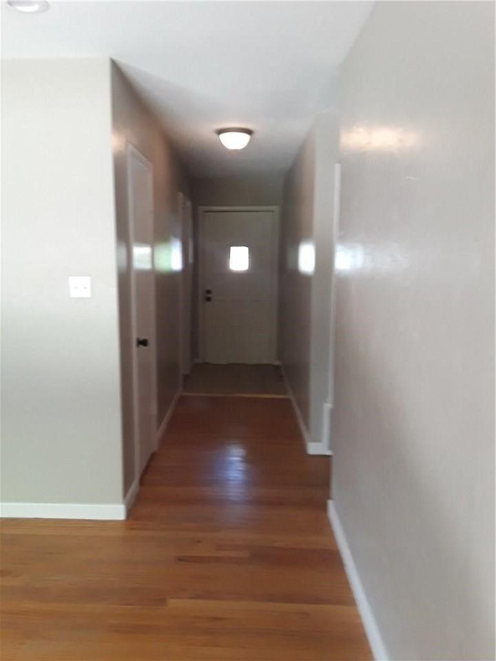 8417 Monmouth Dr - Photo 3 of 9