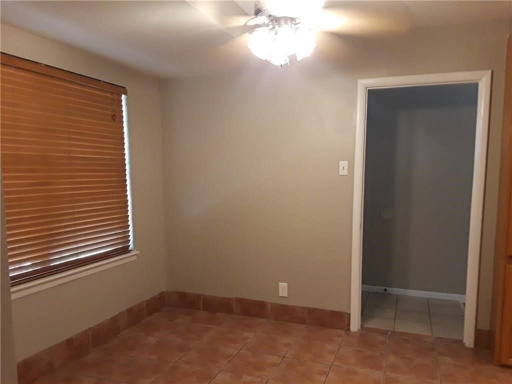 8417 Monmouth Dr - Photo 4 of 9