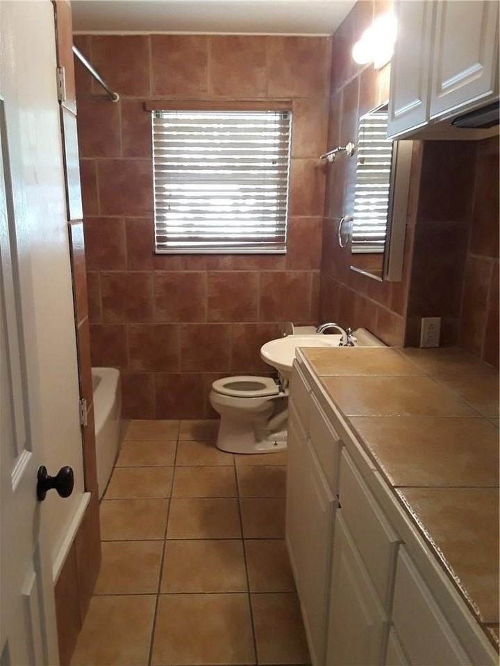 8417 Monmouth Dr - Photo 7 of 9