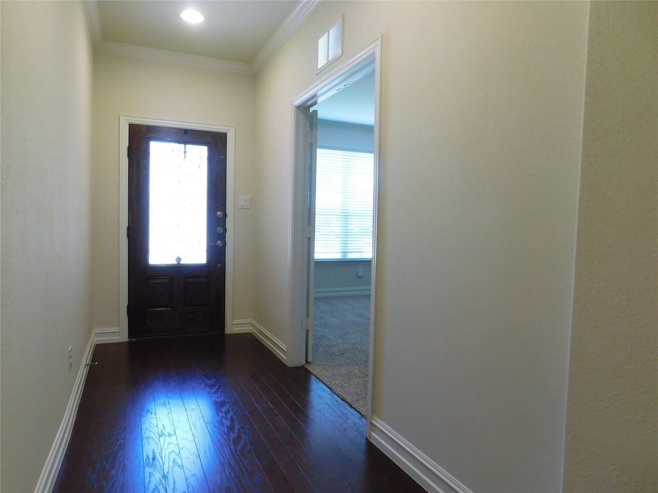 9616 Creekmere Dr - Photo 5 of 38