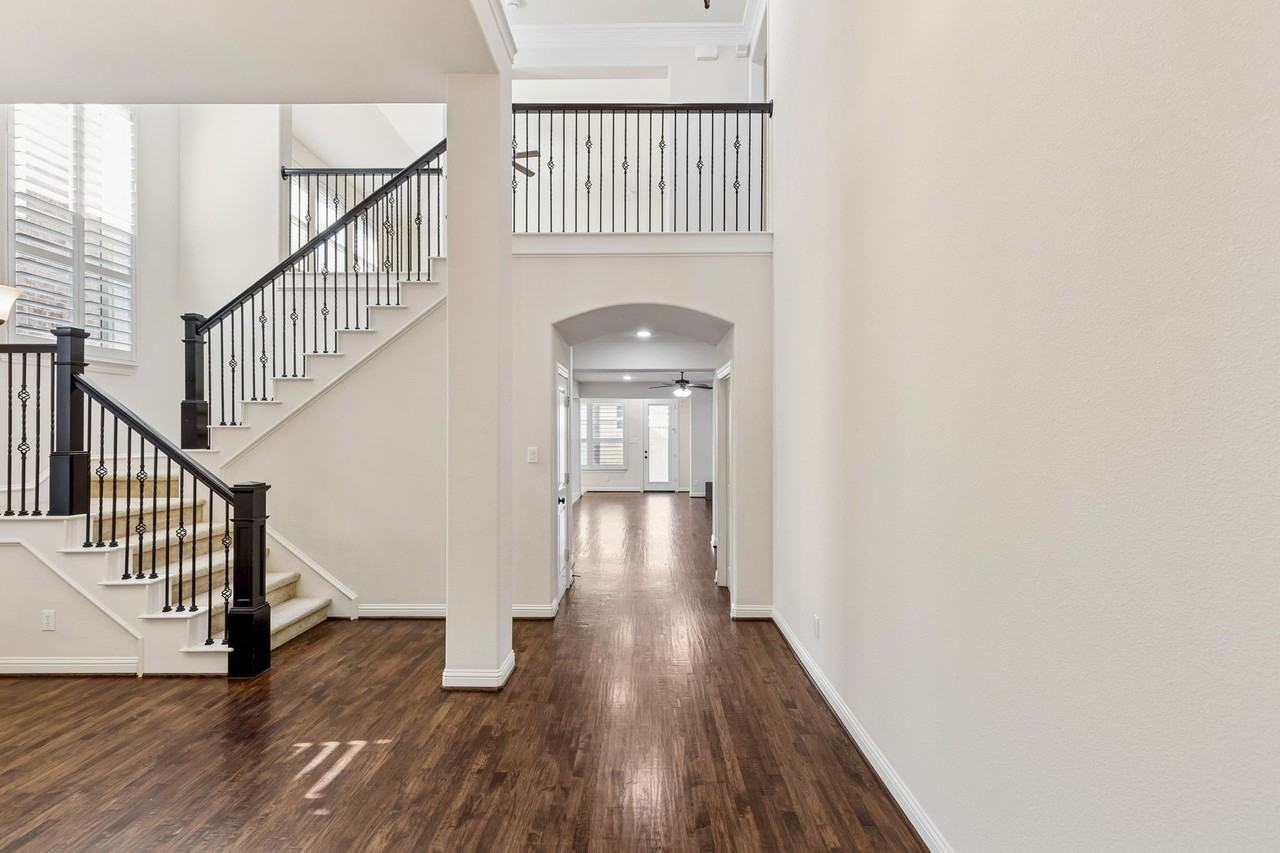 408 Vine St - Photo 3 of 36