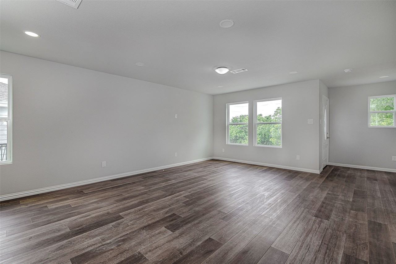 2602 Malone St - Photo 5 of 27