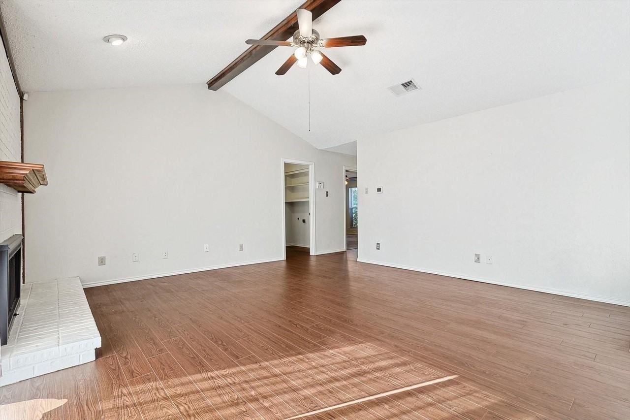338 Edgewood Dr - Photo 3 of 19