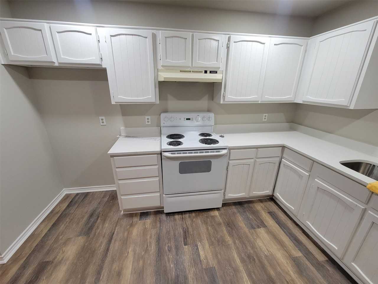 11915 Metmora Ct - Photo 4 of 8