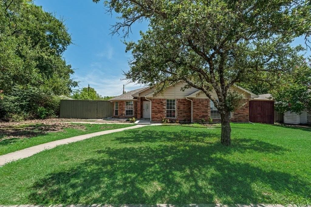 5114 Ben Davis Rd - Photo 2 of 28