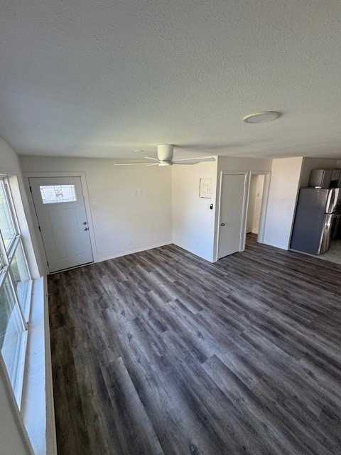 1302 Stone Dr