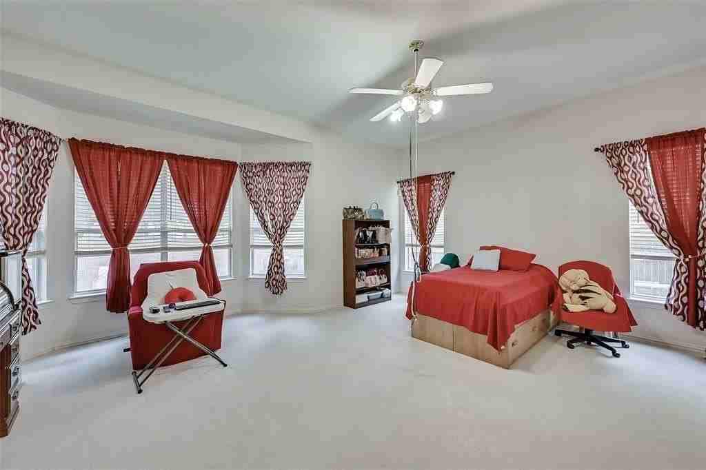 5701 Christy Ln - Photo 7 of 13