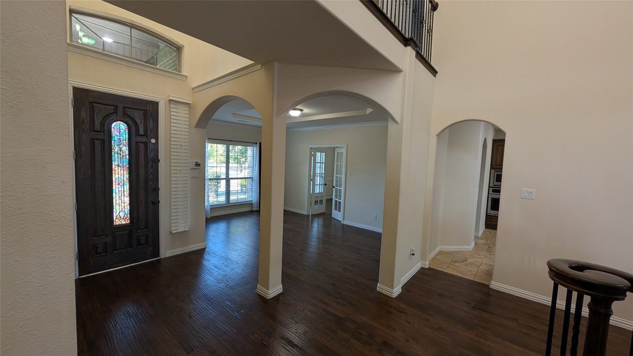 12461 Bridgeport Dr - Photo 3 of 40