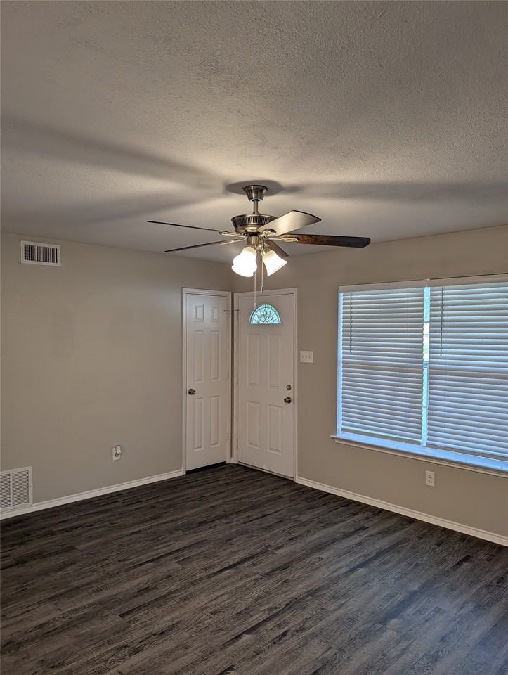 118 Westridge Dr - Photo 6 of 25