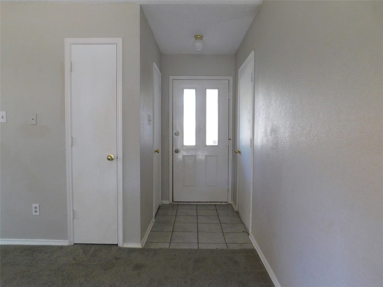 404 Pace Dr - Photo 6 of 25