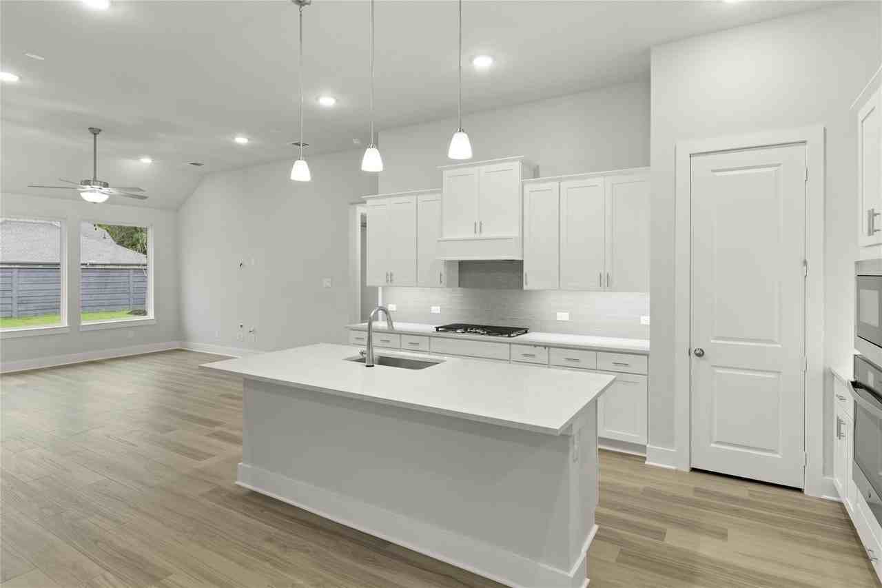 653 Begonia Way - Photo 5 of 20