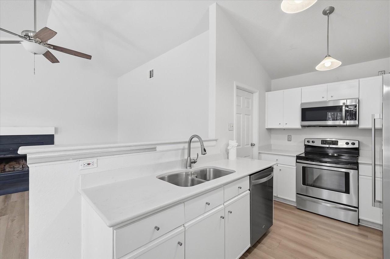 102 Pinyon Ln - Photo 5 of 19