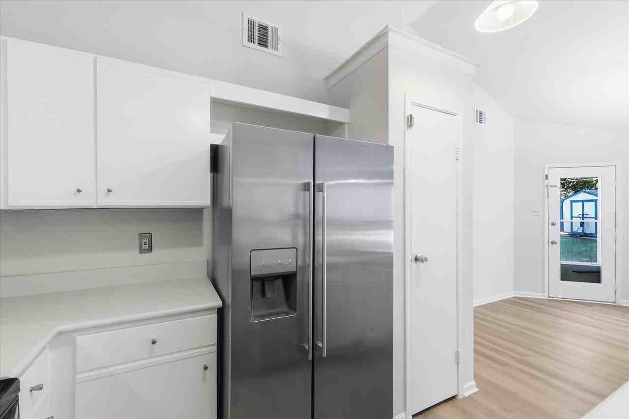 102 Pinyon Ln - Photo 6 of 19